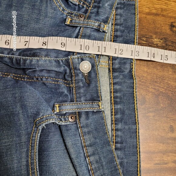 Levi's Jeans 34x32 measures 34x30 Taper Fit Medium Dark Wash Stretch Denim - Picture 9 of 12